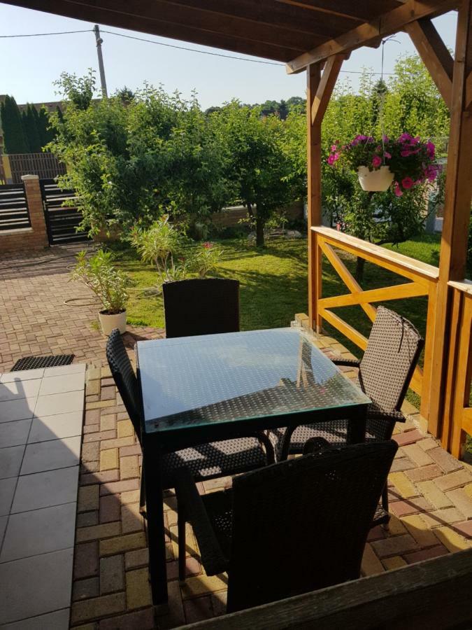 Pagrepe Apartman Balatonvilágos Esterno foto